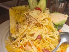 特色菠萝海鲜炒饭-明泰谷泰国餐厅(正大广场店)
