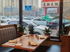 靠窗位-九转小磨·非遗东北菜(群力店)