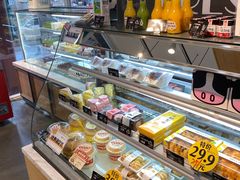 面包甜点陈列柜-皇家美孚(海云庵店)