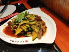 -袁小二大东北铁锅炖(吉祥村总部)