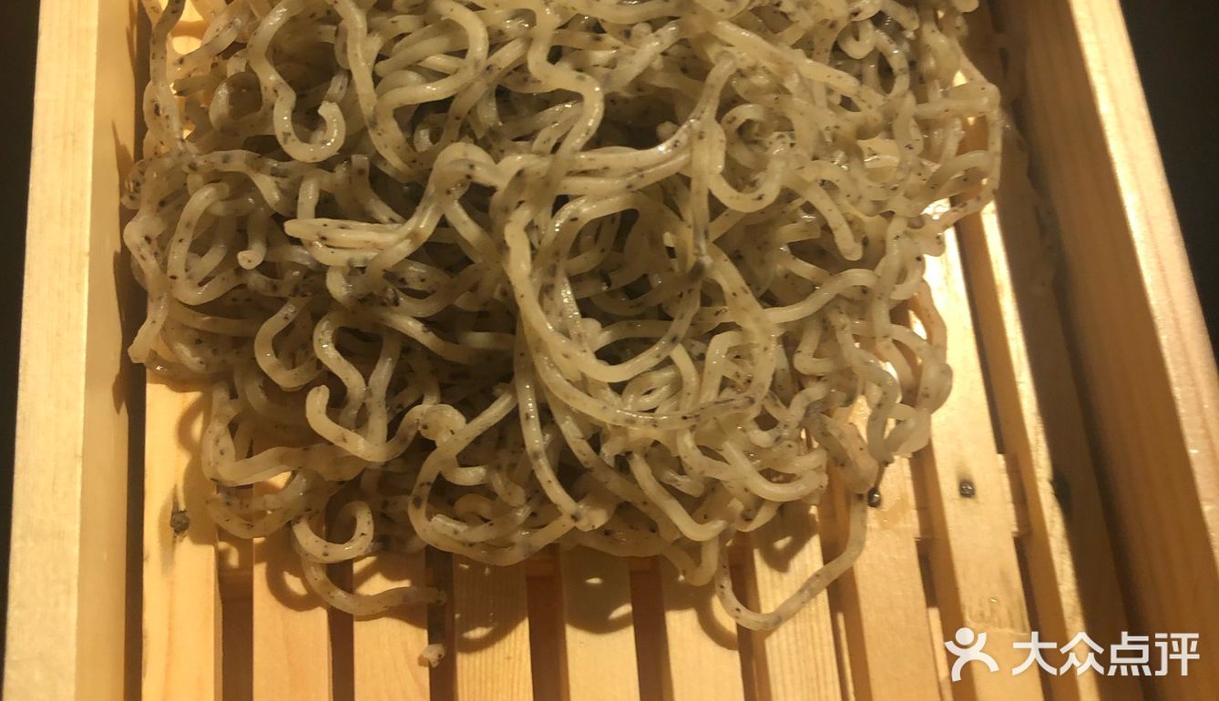 选了这家和牛自助。环境很好交通方便