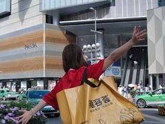 -雍容荟帝王蟹活龙虾展台自助(IFS黑金店)