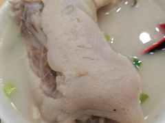 -雷祖芳老妈蹄花店