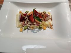 土豆泥海鲜沙拉-香樟花园法式铁板烧(恒隆广场店)