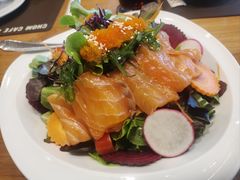 -Chom Cafe and Restaurant