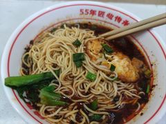 -叶伟胡辣壳面(两路口店)