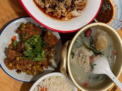 -朱大嘴肥肠血旺(福字街店)