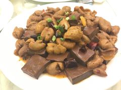 -江南大酒店·地道正宗有锅气的江西菜(中华北大街店)