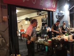 -吴长子卤菜馆(统一街店)