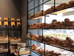 面包甜点陈列柜-面包谷Grains n' Beans(九号公馆店)