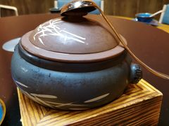 建水汽锅鸡小份-麦麦山云南菜(复地活力城店)
