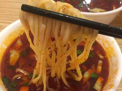 一口香岐山臊子面-十三朝牛馍王擀面皮(骡马市店)
