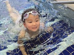 -龙格亲子游泳•水育早教运动中心