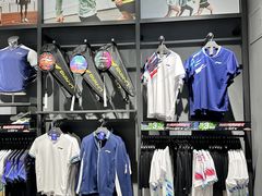 -百联奥特莱斯广场(武汉盘龙店)