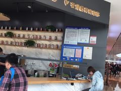 -王府井百货熙地港店