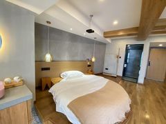 -闲隅江景艺术酒店(解放碑洪崖洞总店)