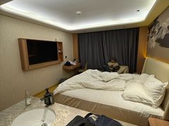 -爱舍海岸酒店(香港中路五四广场店)