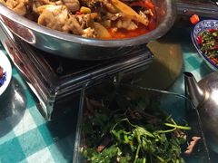 -昱龙大盆牛蛙馆(三兴街总店)