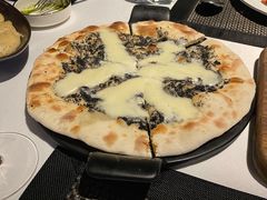 黑松露蛋白披萨-atta bj(国贸商城店)