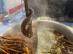 -牛华周记麻辣烫起源店