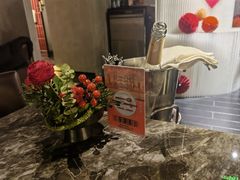 -LESCEDARS Brasserie Bistro香柏树