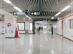 -盈丰路(地铁站)