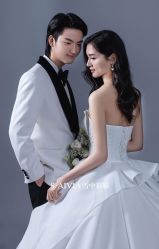 -雪中彩影婚纱摄影·微光艺术中心