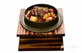 Beef Cubes Stone Pot Rice