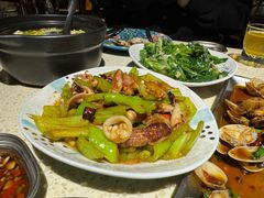 -蚝堡·生蚝海鲜烧烤物种起源•海肠捞饭(刘公岛店)