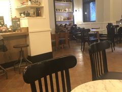 大堂-星巴克臻选(广州沙面店)