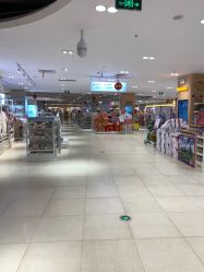 -孩子王(静安大融城店)
