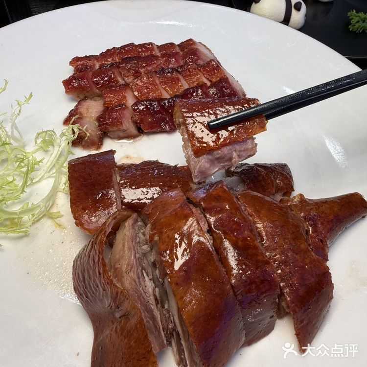 游览珠海渔女和日月贝等景点,感受珠海独特的海滨风情!