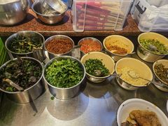 -丽丽三鲜螺蛳粉(田林路店)