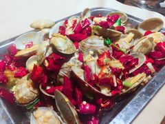 -喝丢一只鞋辣炒海鲜小烧烤(三八广场店)