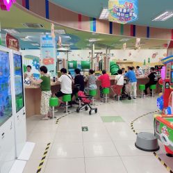-莫莉幻想儿童乐园(武汉经开永旺店)