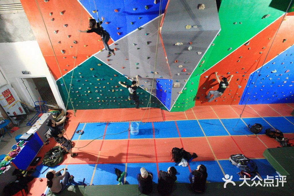 生存者攀岩馆生存者攀岩馆,成都目前最好的室内攀岩馆图片-北京更多