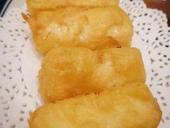 脆皮炸鲜奶-小龍鳳餐室(番禺路店)