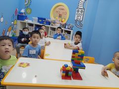 -百变天才机器人编程中心·信奥·无人机·科技特长生(金田广场店)