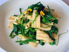 美味炝拌鲜腐竹-天和晟烤鸭店(玉泉西街店)