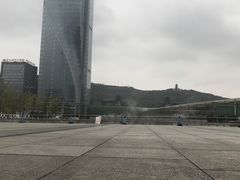 -两江幸福广场
