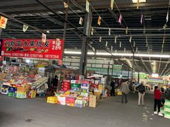 -上海龙吴水胜海发市场