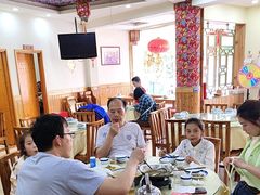 -鹤乡东北菜(崮山路店)