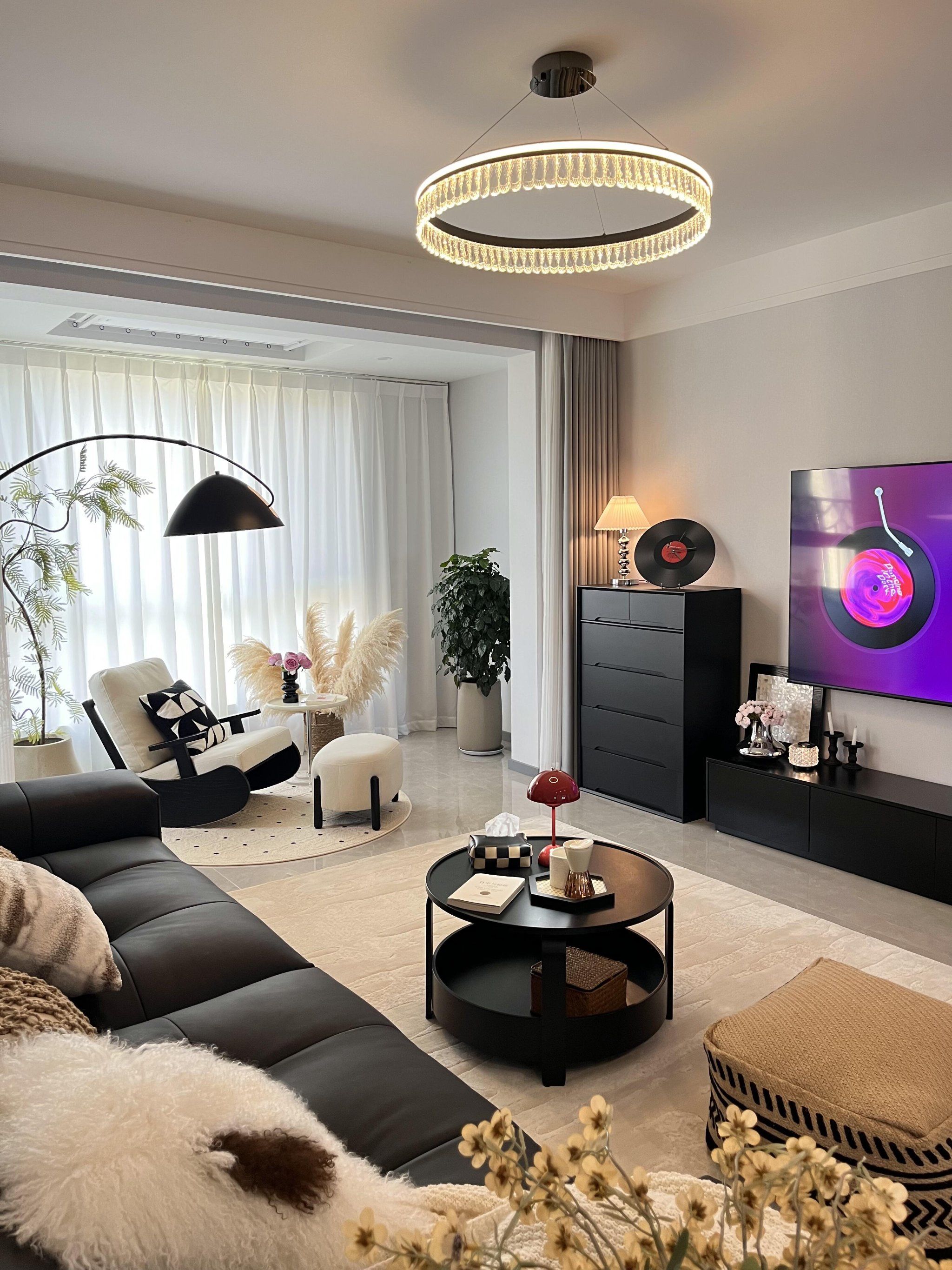 小家里睡懒觉[愉快]

#说说你理想中的家#适合年轻人的装修风格盘