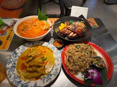 -小小集渔·泰式大排档(太古里香槟店)
