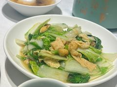 -江城小馆陕南妈妈菜·全球旅行餐厅(钟楼店)