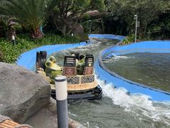 -七彩云南欢乐世界