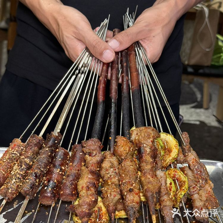 烤串配啤酒,这才叫周末