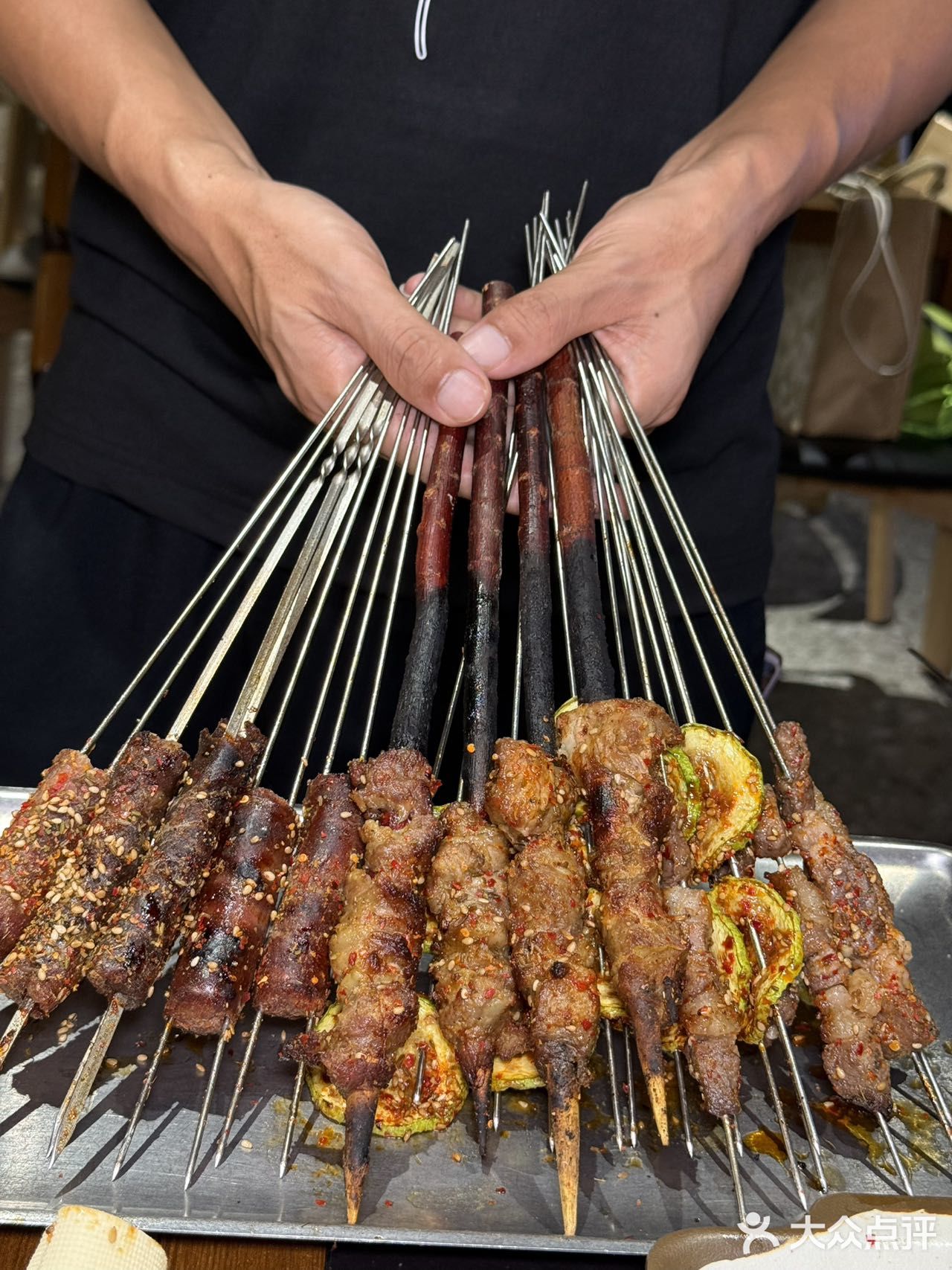 烤串配啤酒，这才叫周末