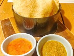 巴厘虾片配辣椒酱汁-三亚艾迪逊酒店·海滩烧烤 BARBACOA·现场乐队·浪漫晚餐·烧烤海鲜