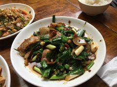 -茅屋大酒店